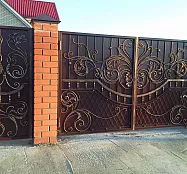 Кованые откатные ворота